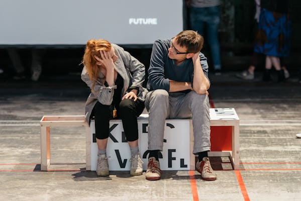 Jonas Staal, Training for the Future, A Pre-Enactment, 2018. productie Ruhrtriënnale – Foto: Daniel Sadrowski.