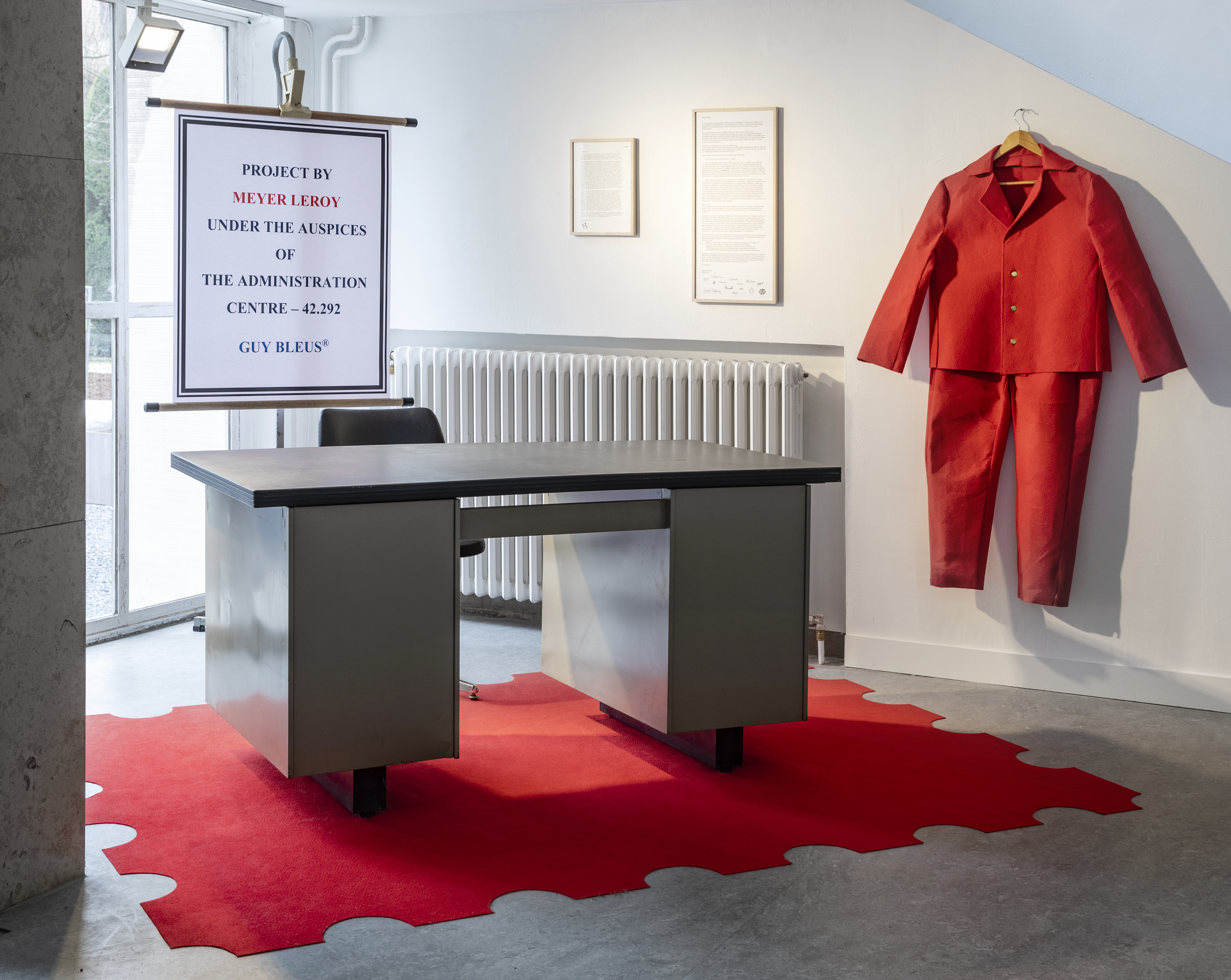 Leroy Meyer — Installation shot, Z33 Birds of a Feather Currents#7 © Kristof Vrancken