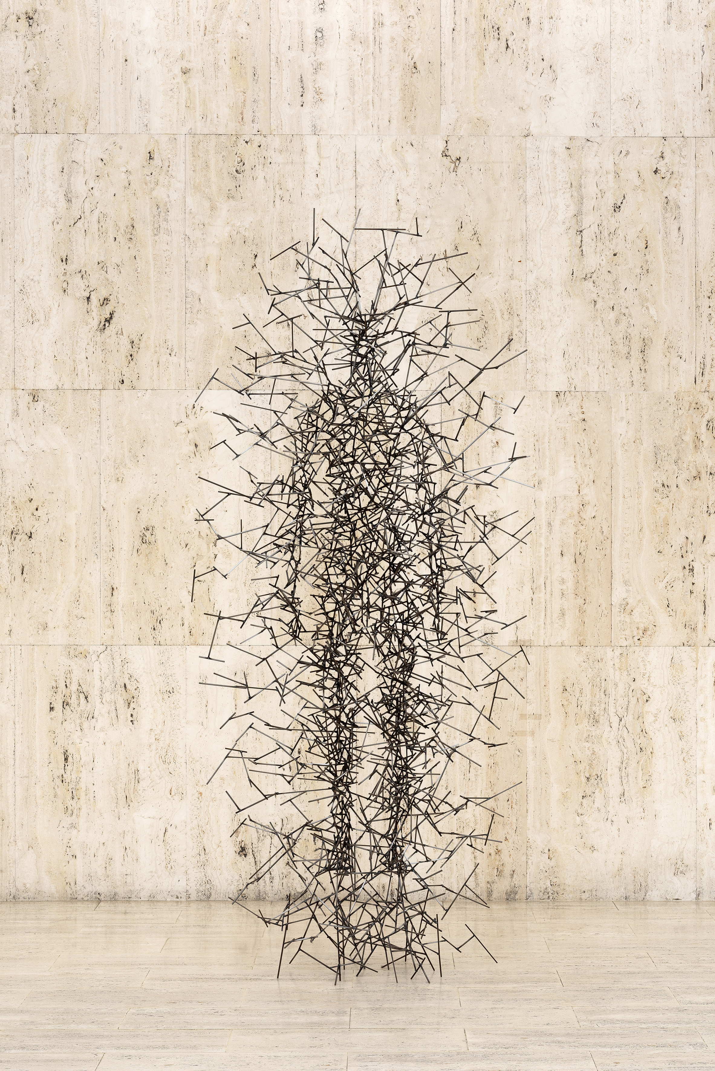 Antony Gormley, Quantum Cloud IV (Quantum Wolk IV), Gelaste staven van zacht staal, 1999, 262 x 120 x 102 cm, ING Collection – © Antony Gormley. Foto © Hugard & Vanoverschelde