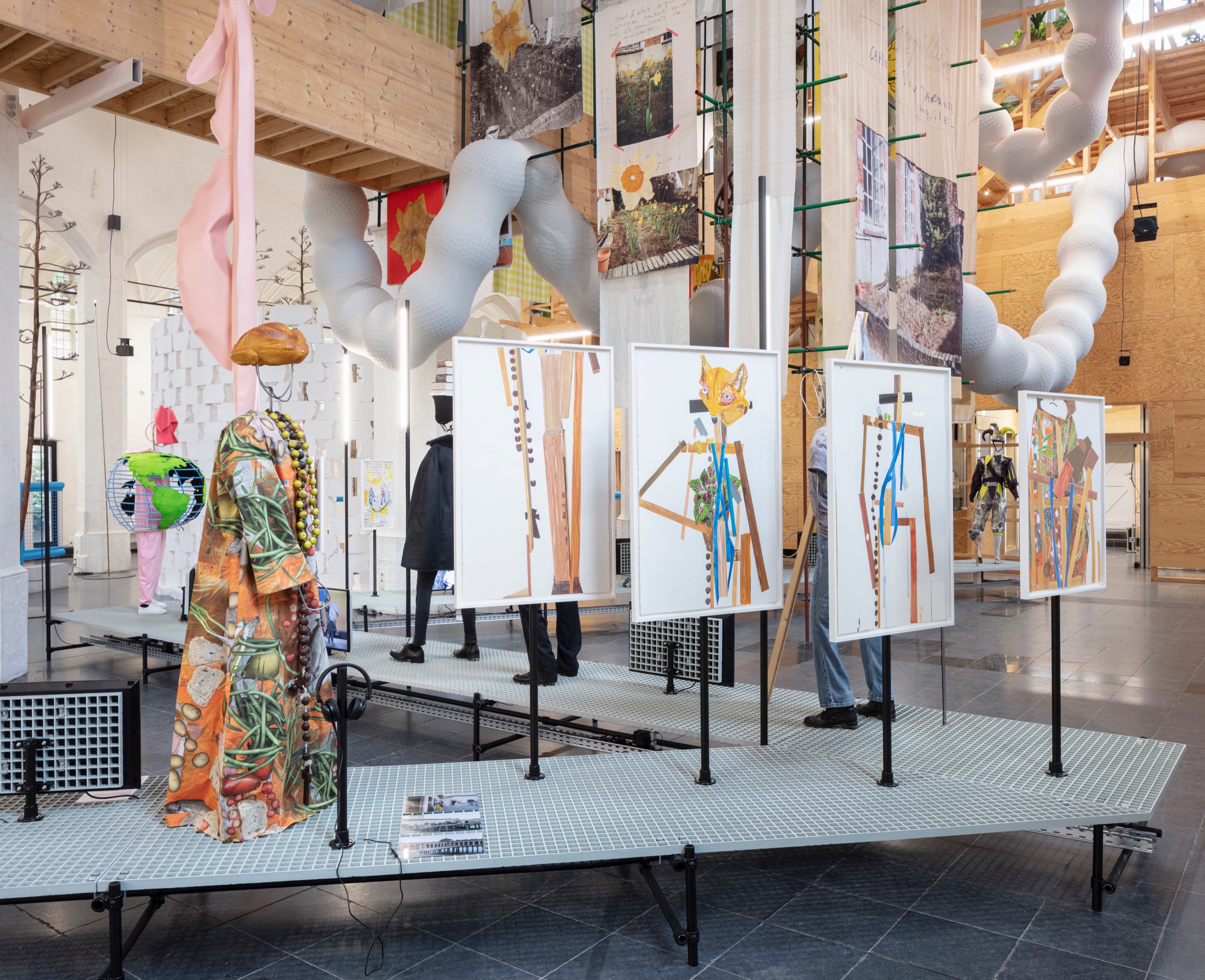 Tentoonstellingszicht Eleni Kamma Casting Call , 2023, Kunsthal Gent, © Michiel Decleene