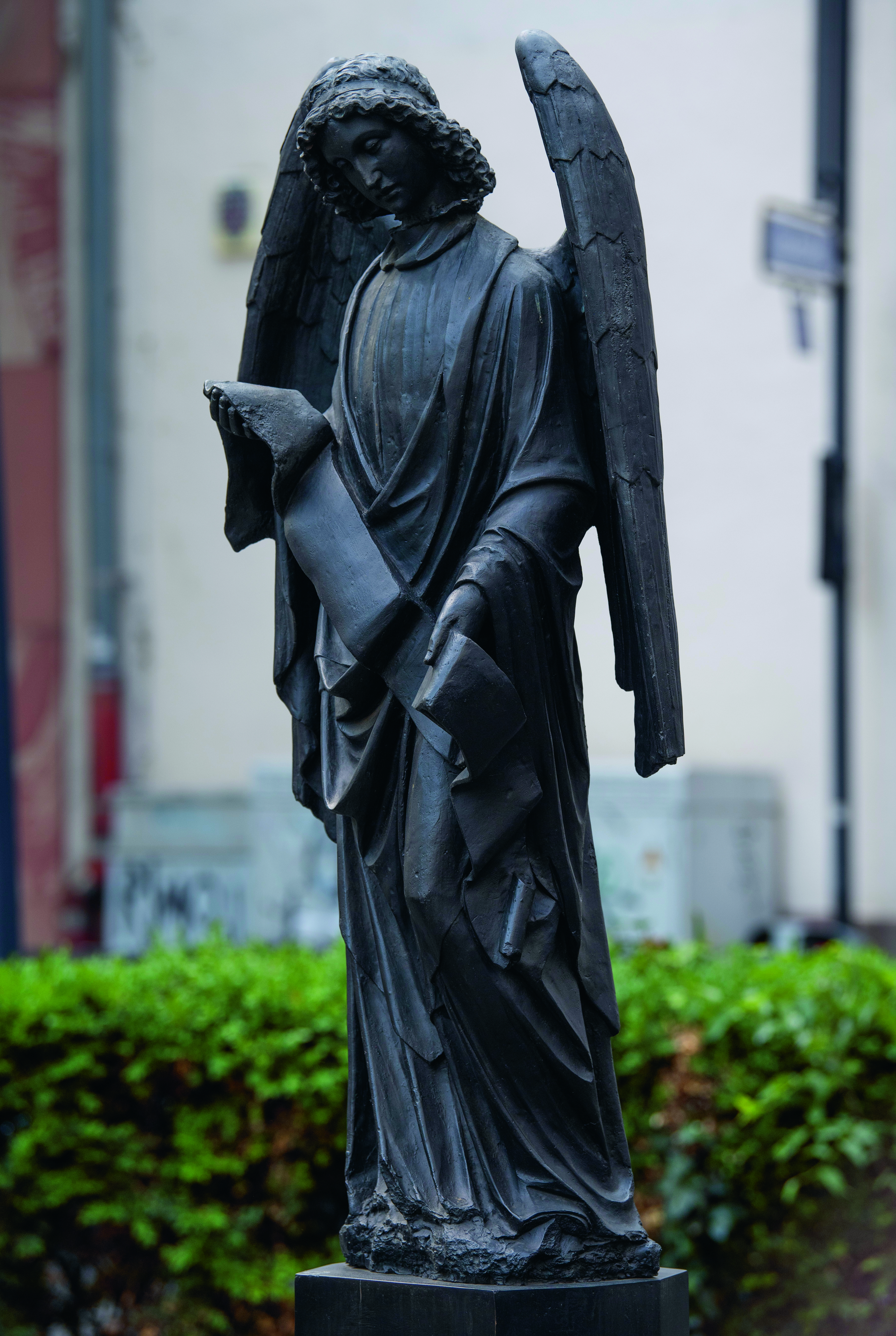 Rosemarie Trockel, Frankfurter Engel , 1994, – © Salome Richter