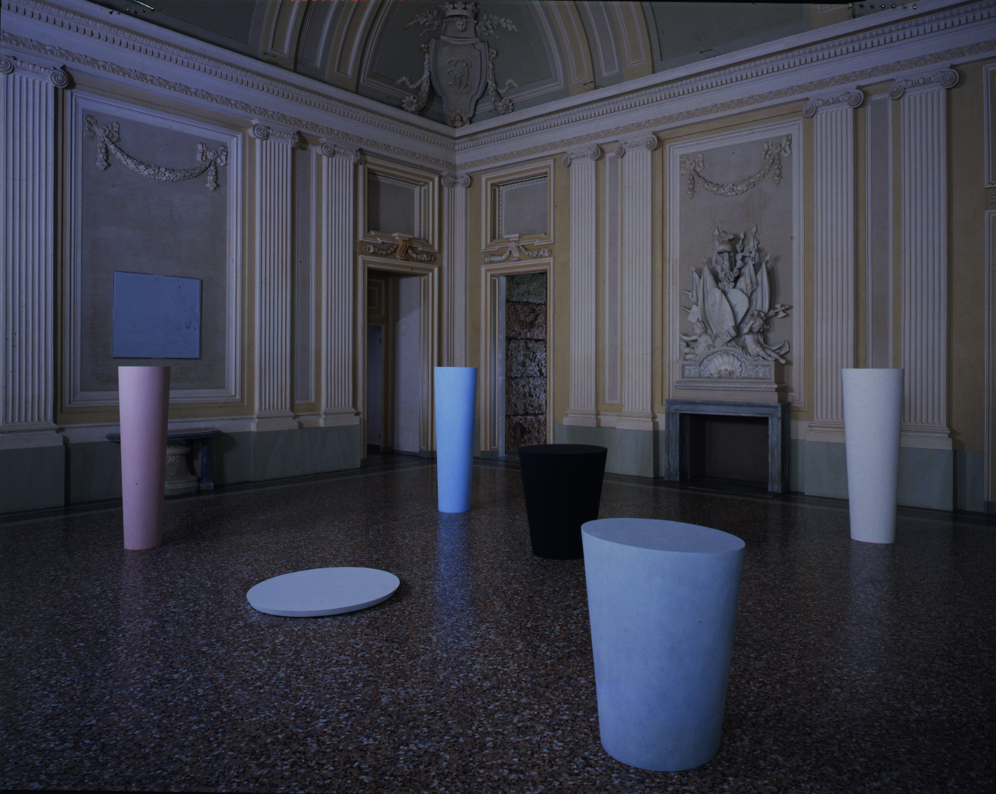 Ettore Spalletti, Anfora Bacile, Vasi (Anphora Basin, Vases), 1982, powdered pigment on wood, 6 elements, various dimensions, Castello di Rivoli Museo d’Arte Contemporanea, permanent loan, Fondazione CRT Progetto Arte Moderna e Contemporanea, 2004, photo Paolo Pellion, Turin