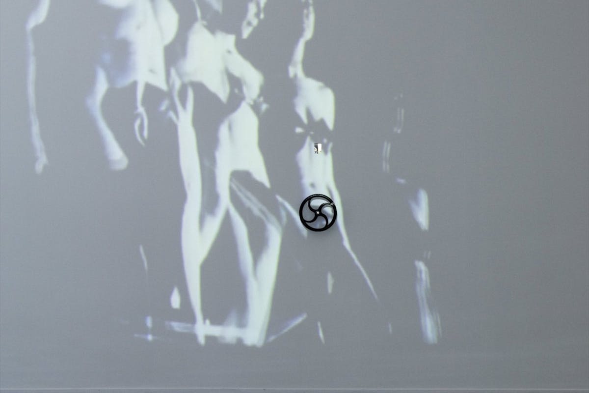 Sturtevant, Duchamp Nu descendant un escalier , 1968, 16mm-film overgezet naar video, 2 min 59 sec, courtesy Thaddaeus Ropac gallery, London·Paris·Salzburg·Seoul, © Sturtevant Estate, Paris
