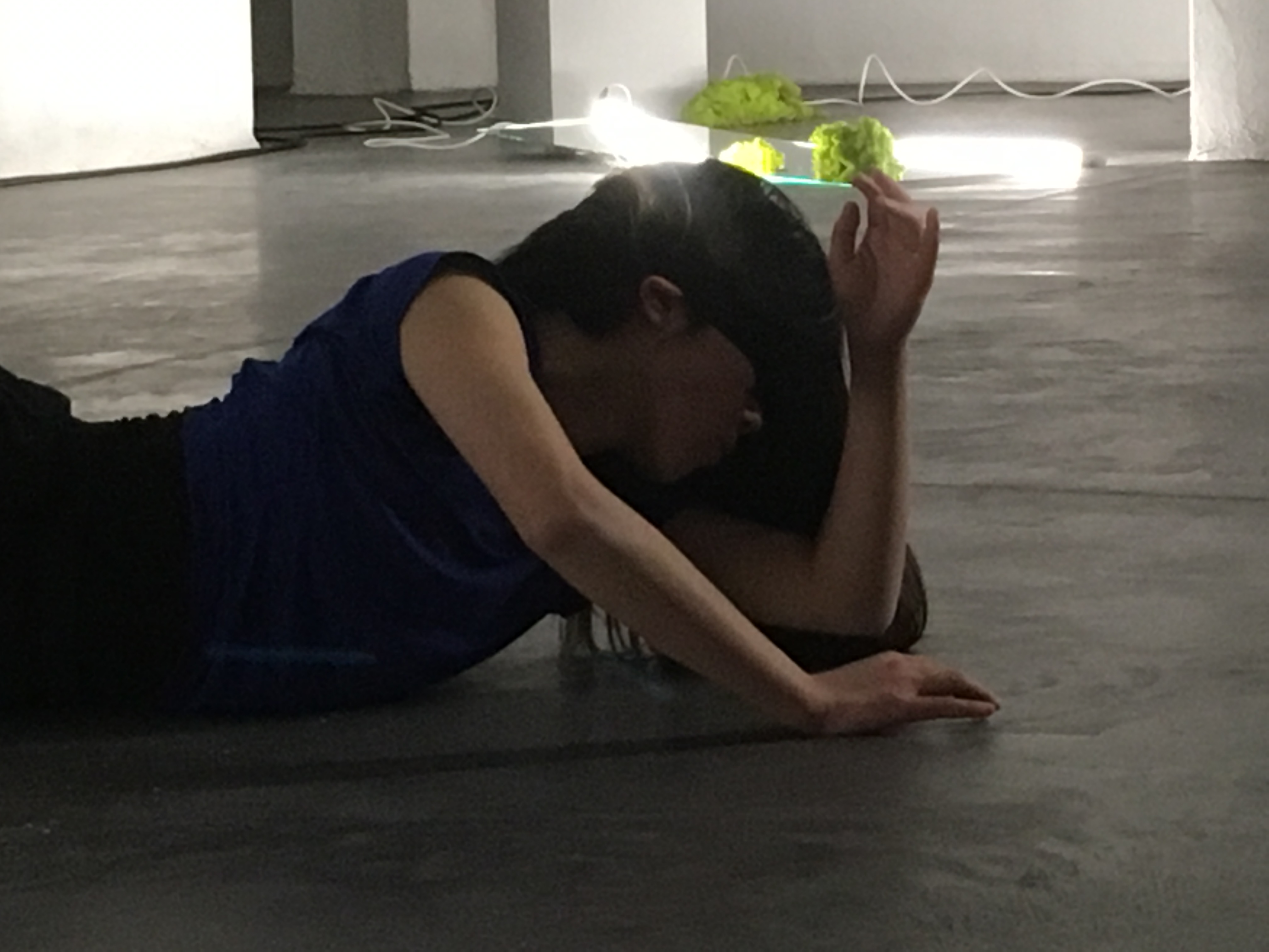 Yurie Umamoto, HRXLPNC.X, 2018, performance in CC Strombeek, foto Koen Van Synghel