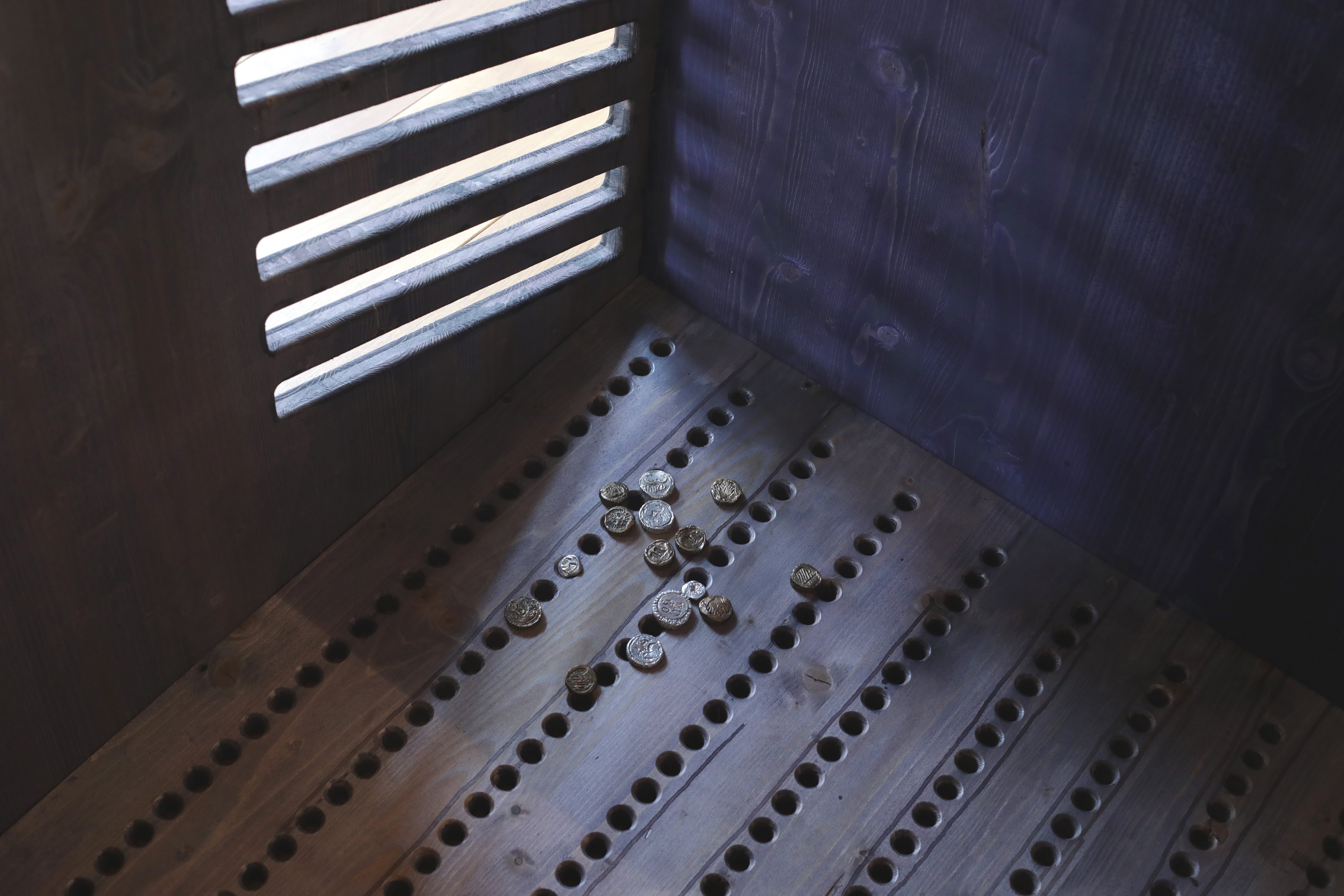 Installatie detail Camilla Steinum. zusammen und getrennt at Kunstverein Göttingen, 2020, foto Silke Briel, © Kunstverein Göttingen