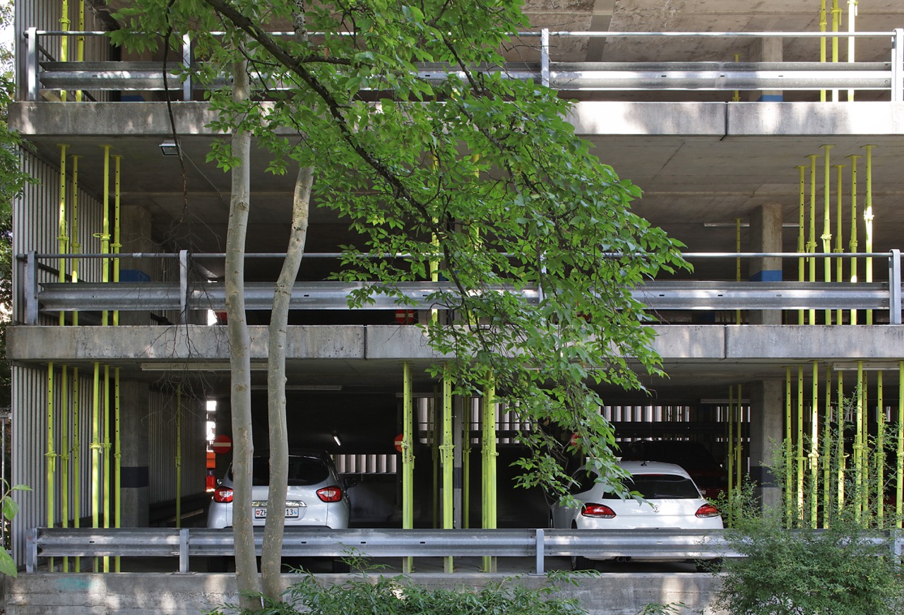 Parking Oerlikon, Zürich, foto Filip Dujardin