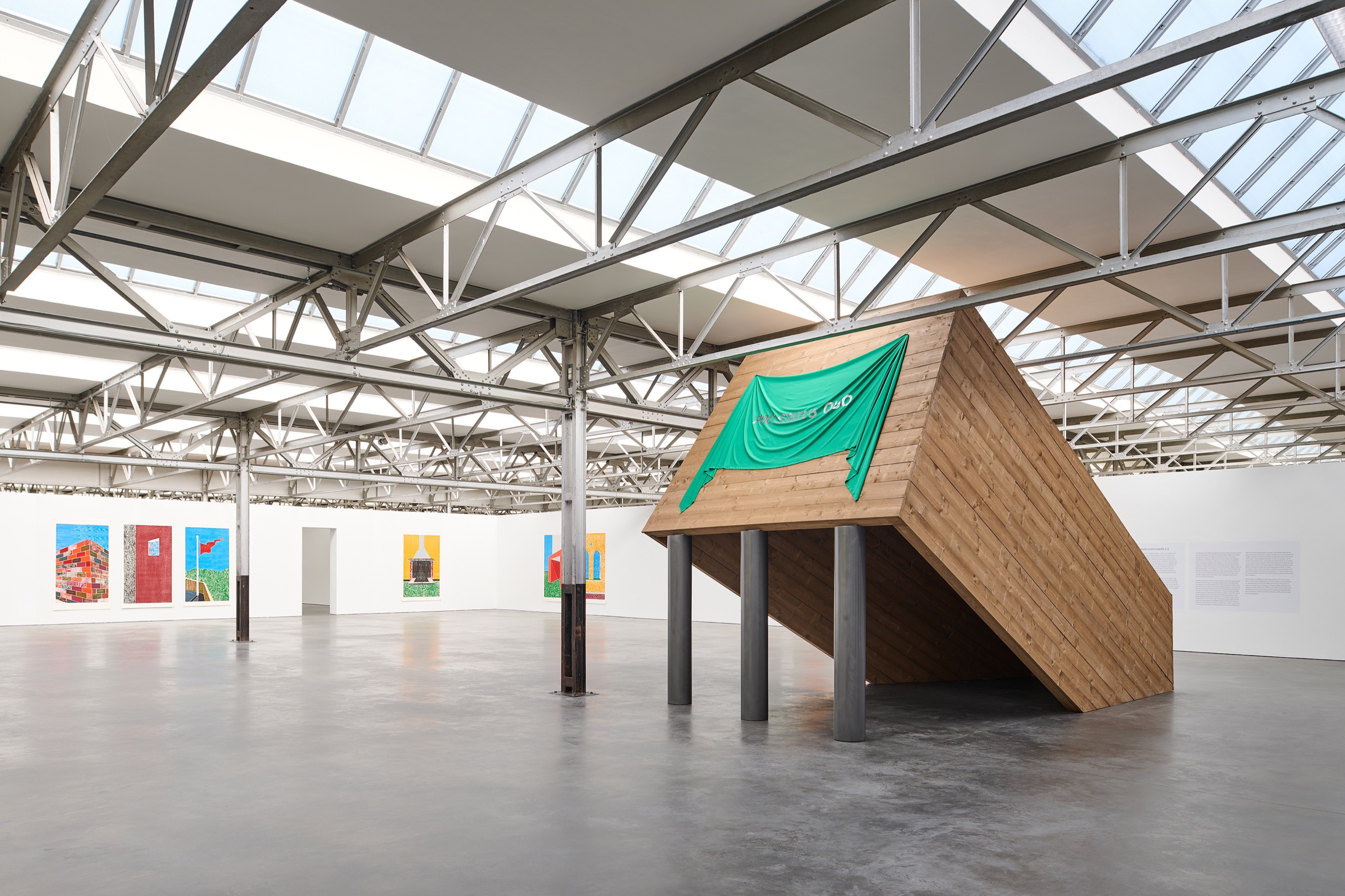 Thomas Schütte, Kiste , 2023, © Thomas Schütte, c/o Pictoright Amsterdam 2023, foto Antoine van Kaam