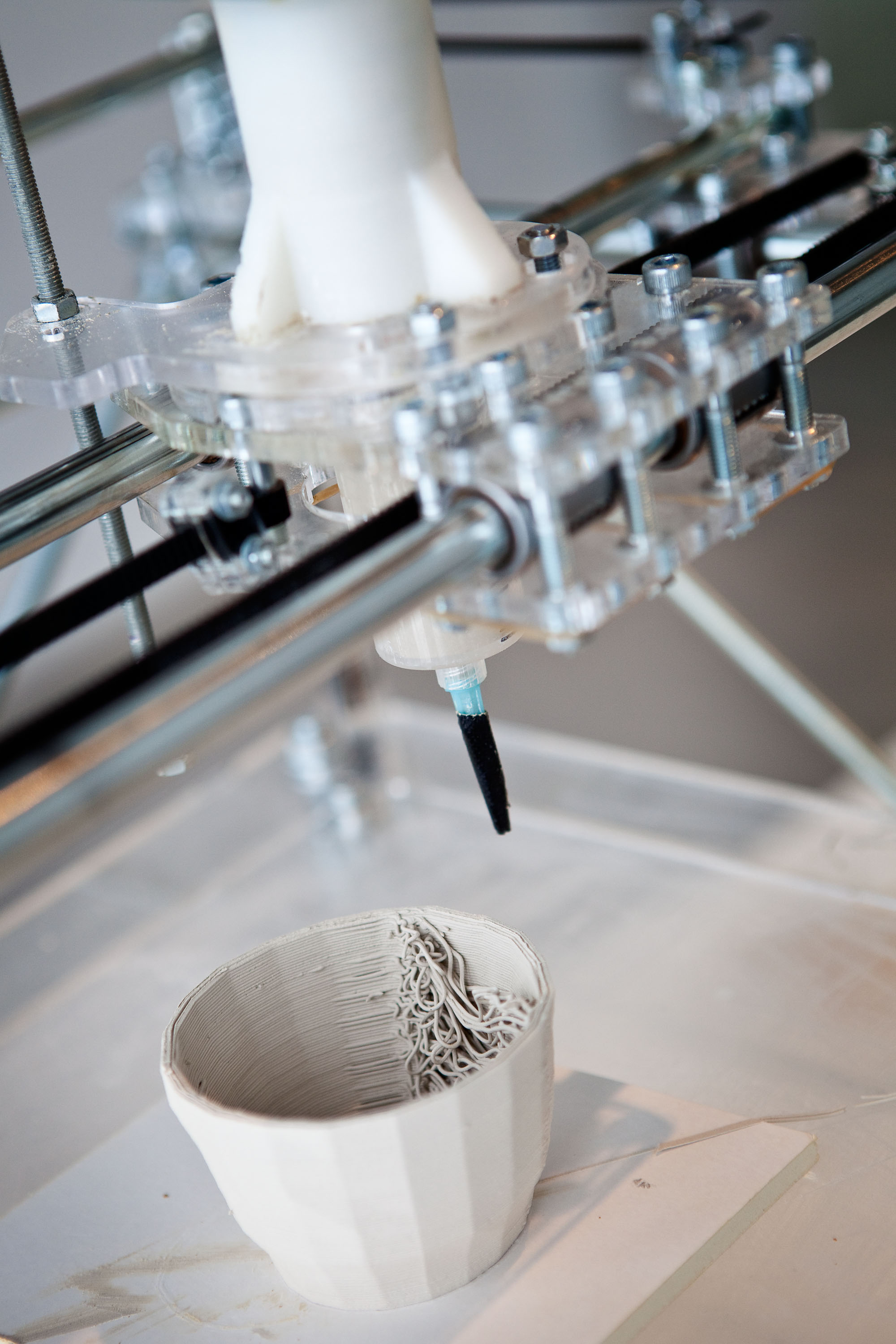 L’Artisan Électronique © Z33, photo by Kristof Vrancken