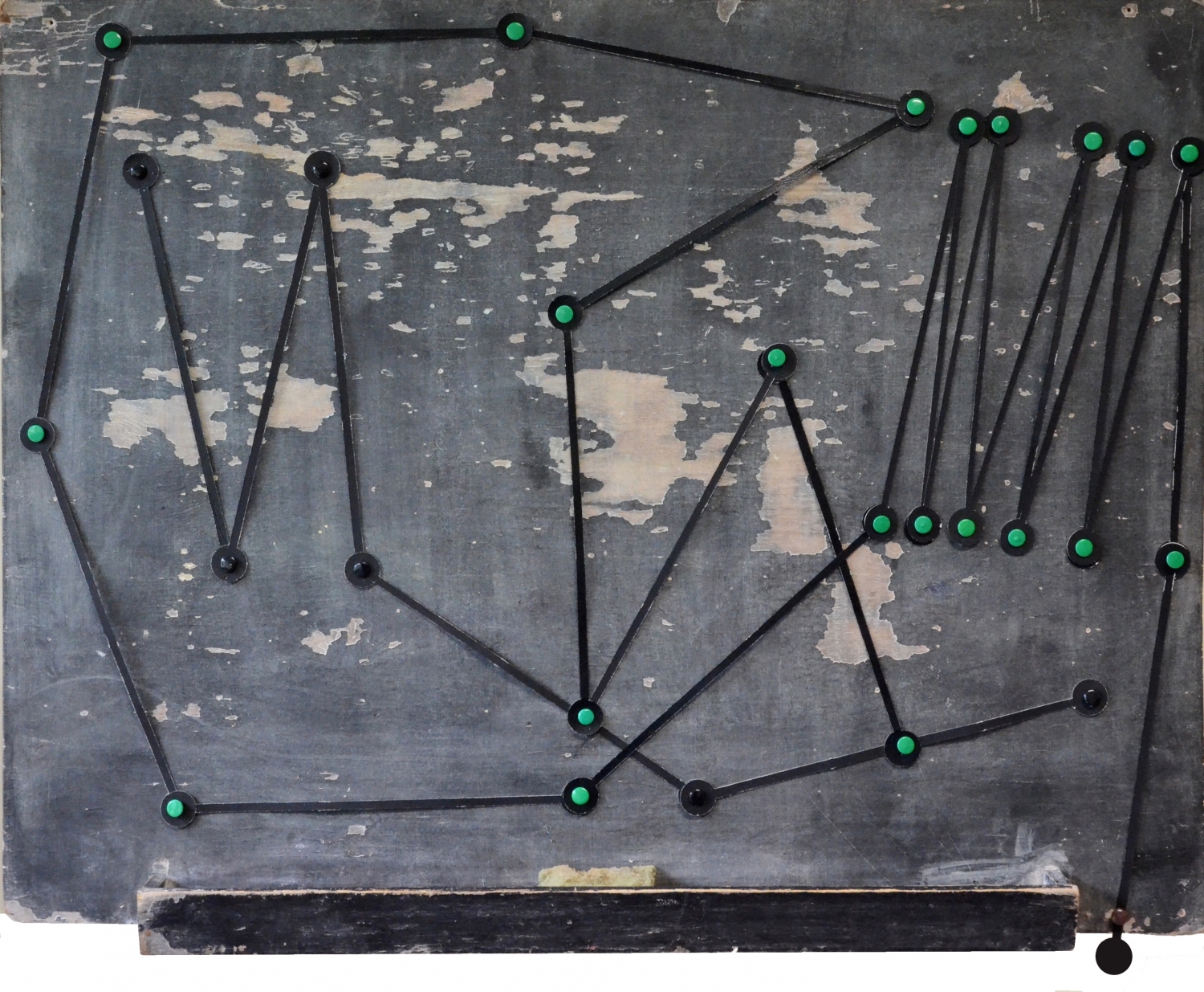 Christian Verhelst, ‘zelforganiserende-structuur’, 2015, bordpapier- duimspijkers, 55 x 73 cm