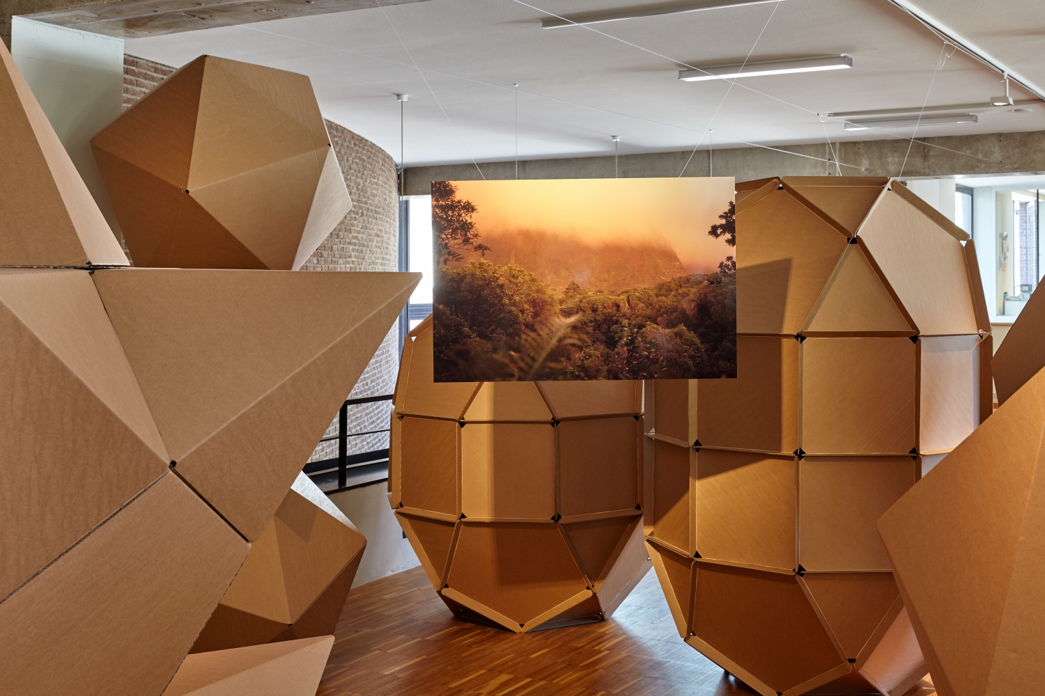 Floris Vanhoof, detail ‘De Vloeibare Computer’, De Warande Turnhout, 2018, foto We Document Art