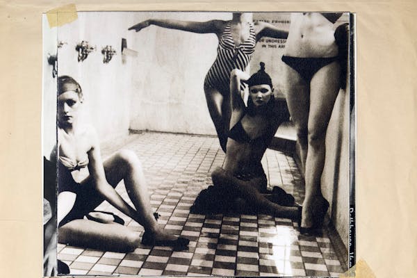 Deborah Turbeville, Zonder titel (Asser Levy Bathhouse) uit de serie Bathhouse , na 1975, © Deborah Turbeville /MUUS Collection