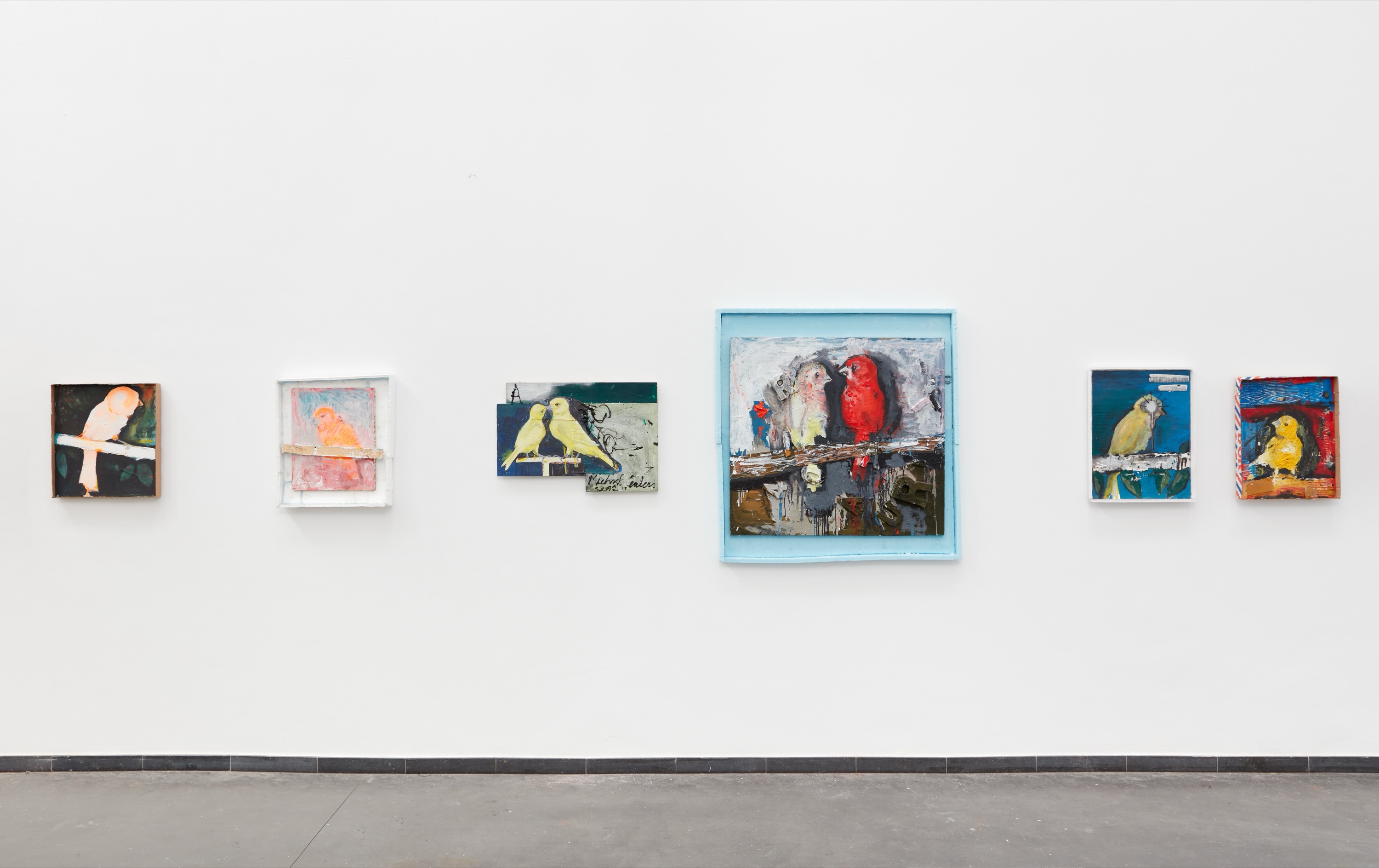 Zaalzicht Michiel Ceulers, Comment Tuer L'amant de Sa Femme Quand on a Été Élevé Comme Moi Dans la Tradition in De Garage, Mechelen, 2021. – © WeDocumentArt – Museum Hof van Busleyde