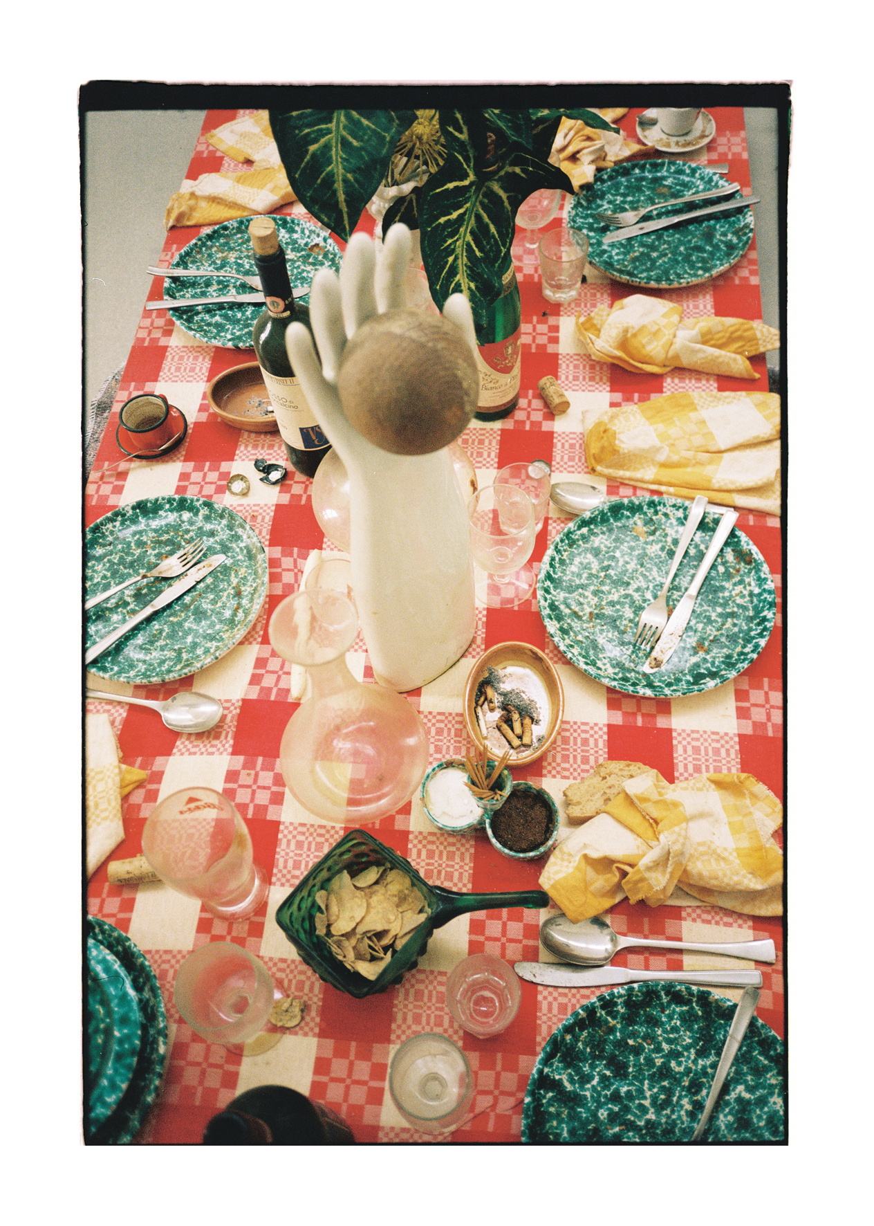 Daniel Spoerri, Sevilla-Serie (detail) , 1972 – © Daniel Spoerri en Langen Foundation, foto Kai Werner Schmidt