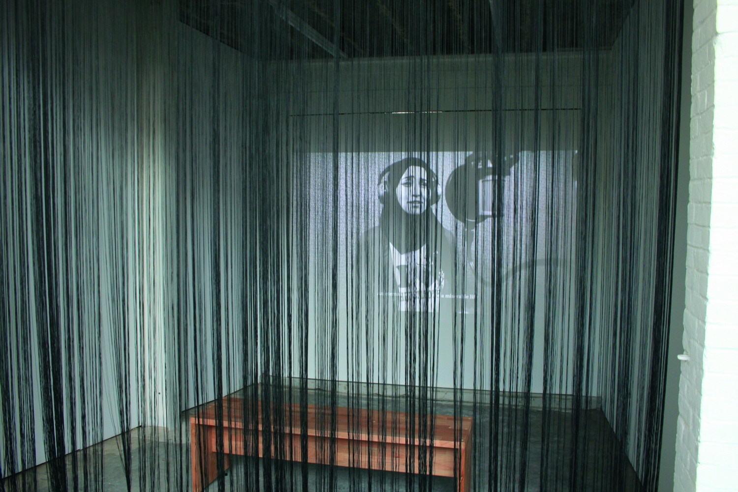 'Camouflaged Pearls’ in BruthausGallery met werk van Luk Berghe, Tim Volckaert en Gery De Smet, tentoosntellingszicht, 2017, foto M. Martens