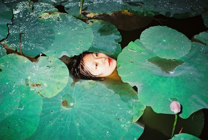 Ren Hang, Untitled, 2014, courtesy Stieglitz19