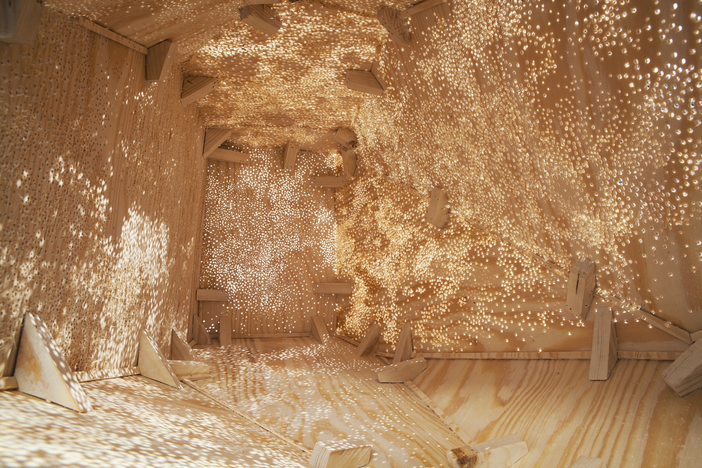 Sophie Whettnall, ‘Drilling for Light 03’, 2015, foto Lydie Nesvadba