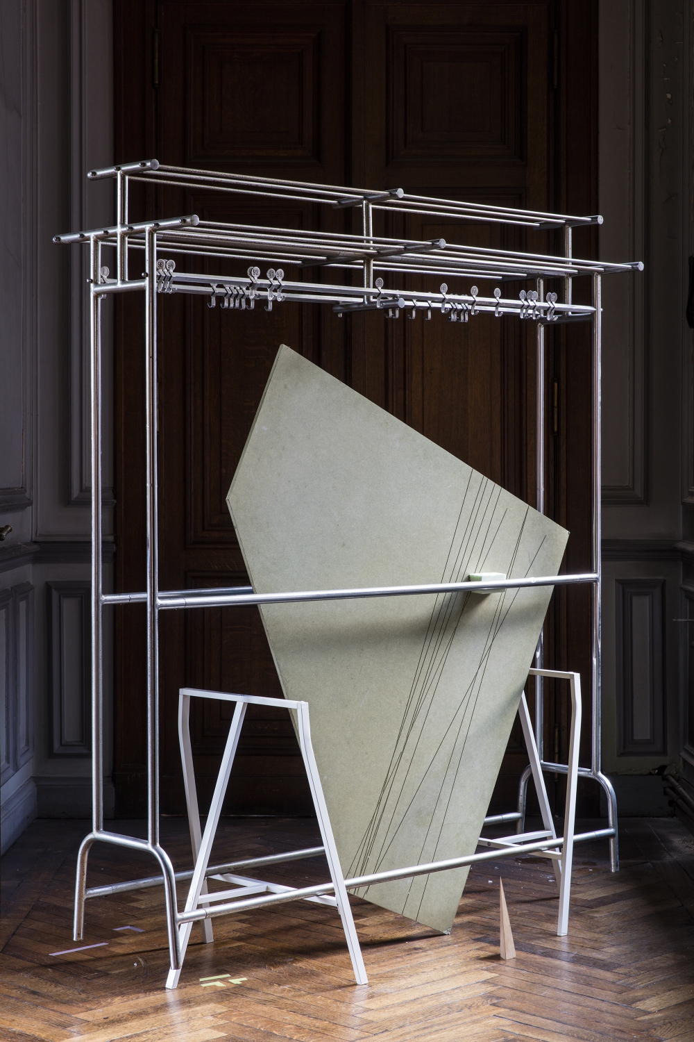 Remco Roes, ‘Waiting Rooms’, installatiezicht op 23 december 2015, foto Kristof Vrancken