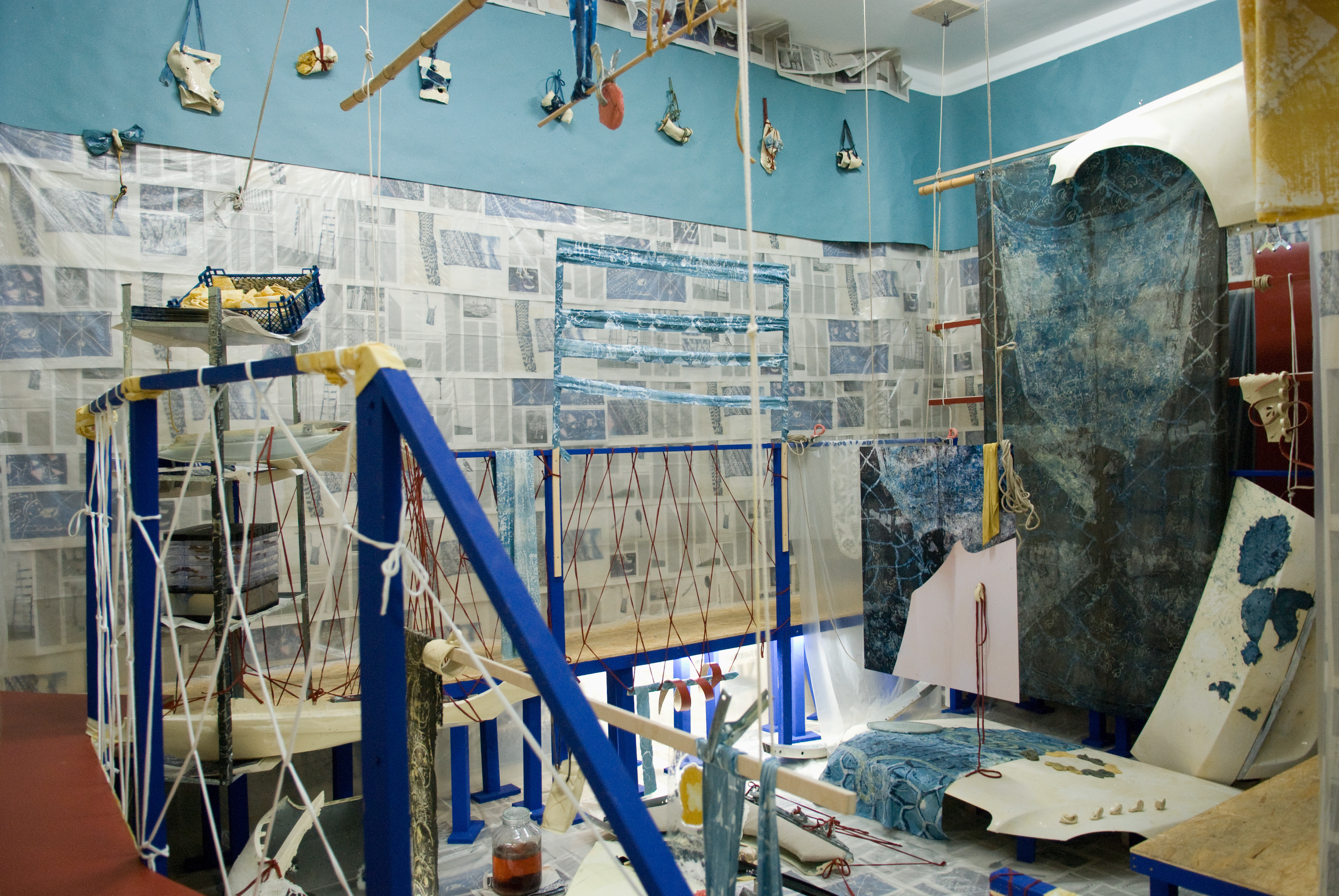 (c) Ada Van Hoorebeke