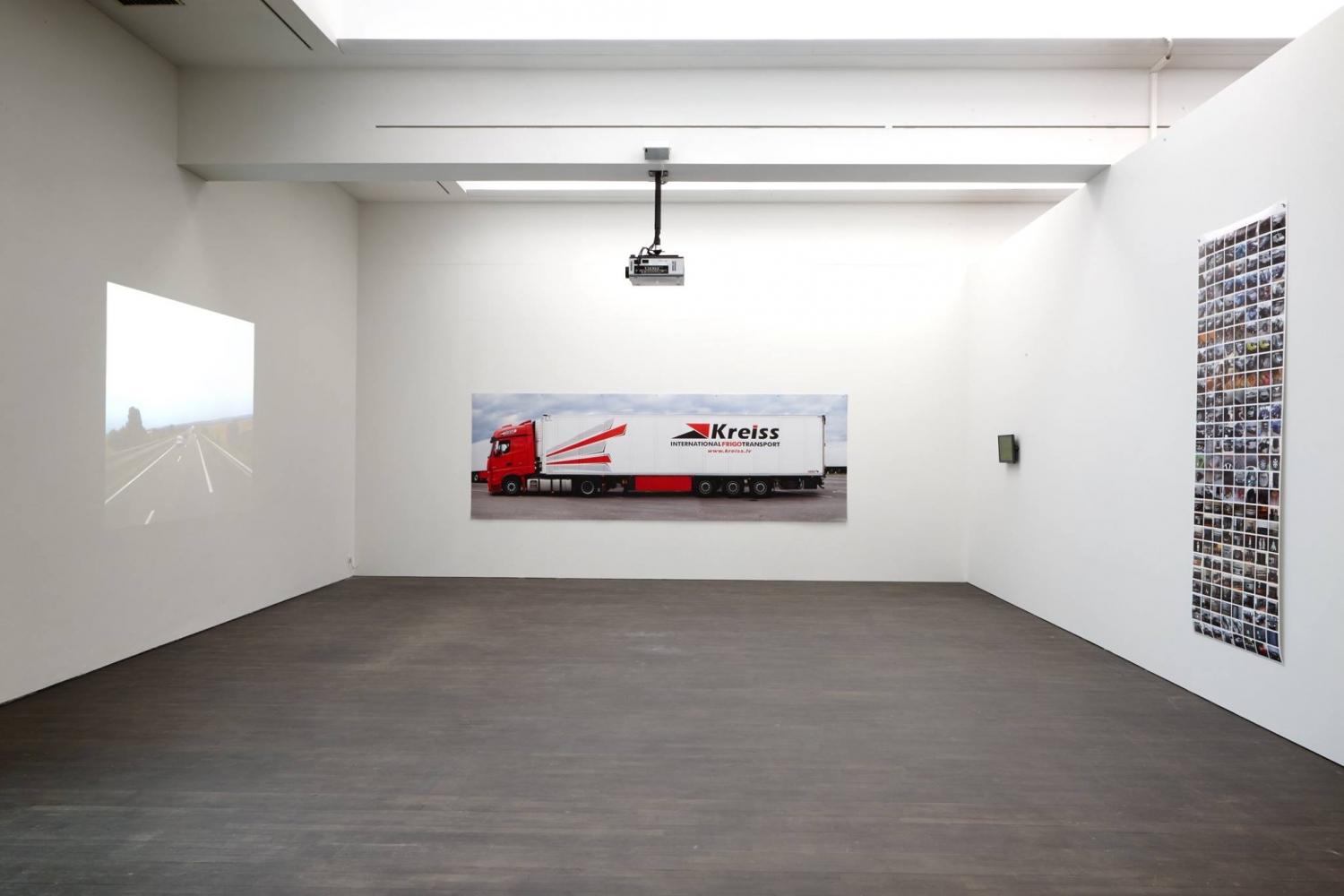 Diana Tamana, installatiewerk, Coming People, S.M.A.K., courtesy of the artist & the museum