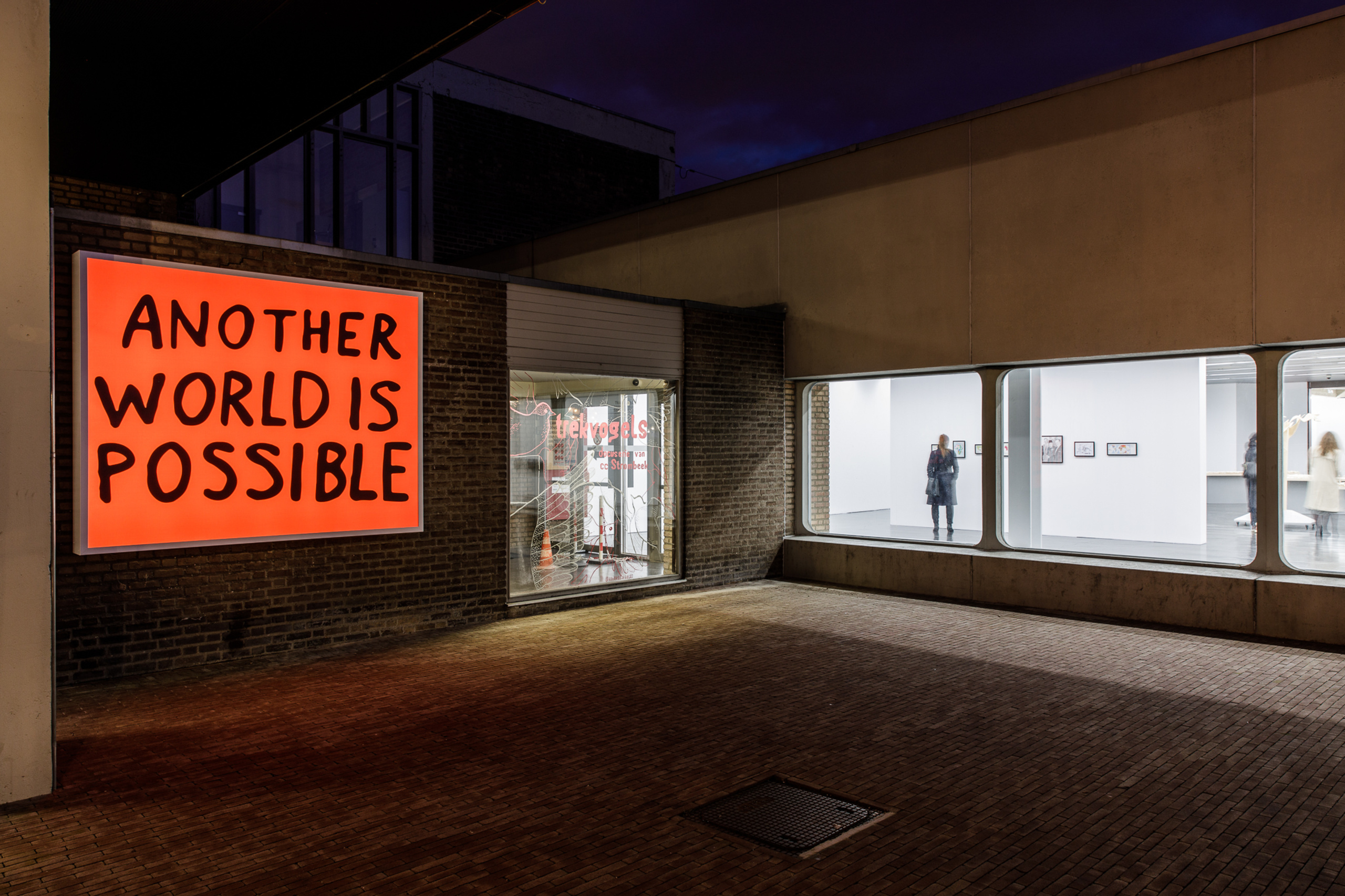 Sam Durant, Proposal for Non-Aligned Monuments, Free Movement , 2021, in CC Strombeek, foto Sophie Nuytten