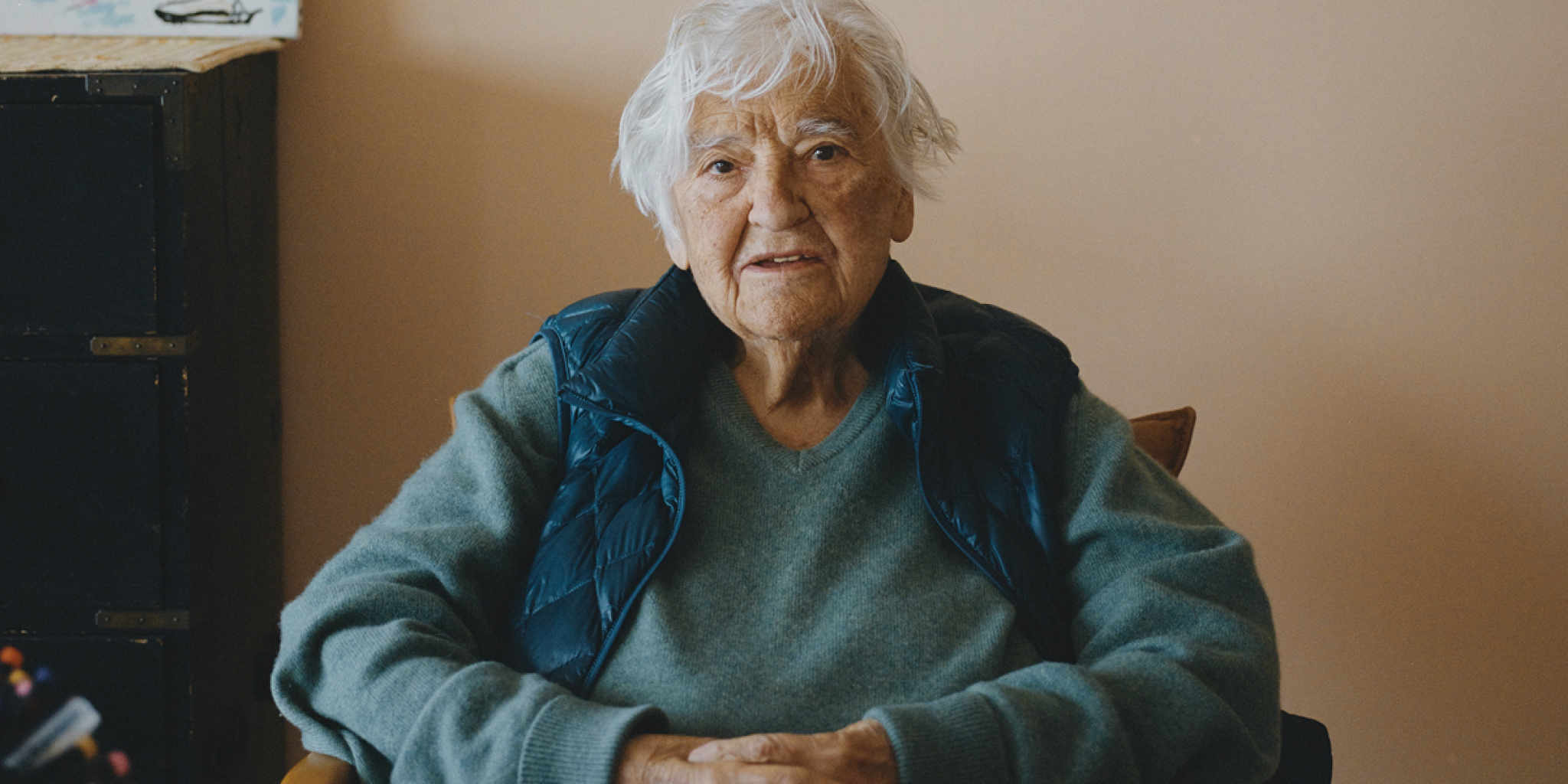 Etel Adnan, foto Anaïs Barelli, voor M, tijdschrift van Le Monde