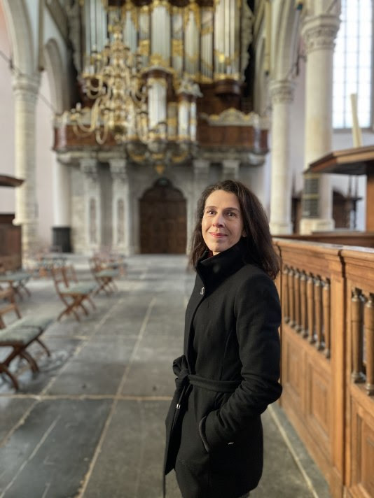 Jacqueline Grandjean in de Oude Kerk, foto: Koos de Wilt
