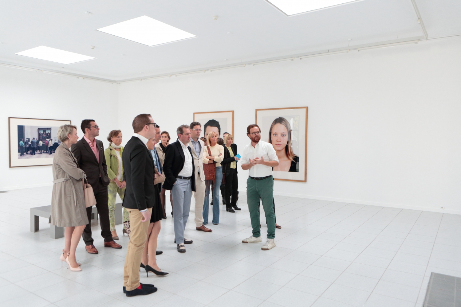 Tanguy Eeckhout tijdens een rondleiding, tuinfeest, 7 september 2015, foto Rik Vannevel