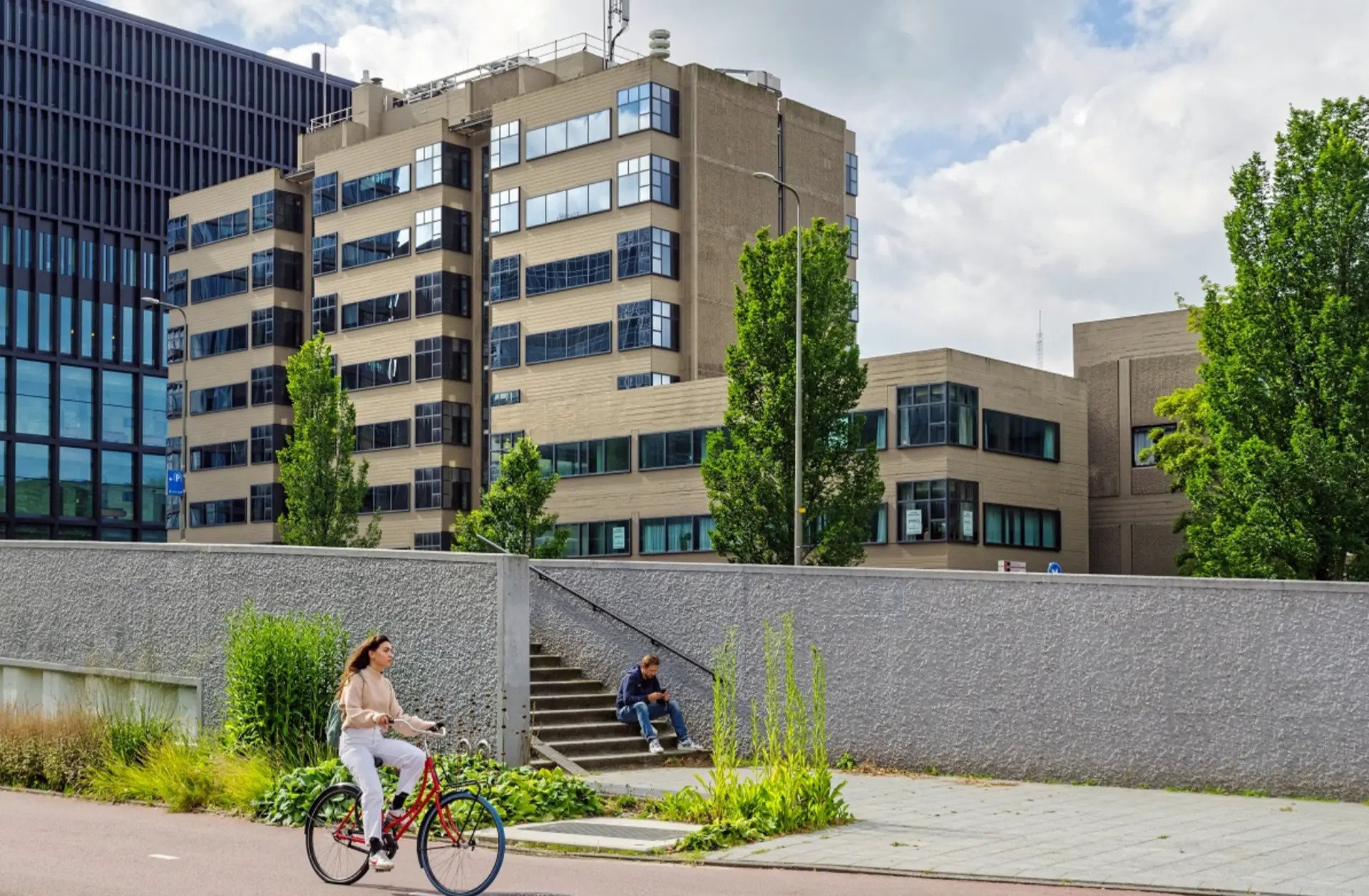Het voormalig gerechtsgebouw aan de Parnassusweg 220, courtesy gemeentelijke organisatie Zuidas