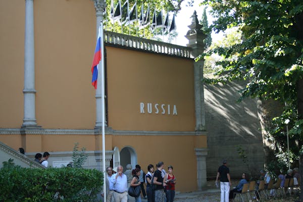 Het Russisch paviljoen tijdens de Biënnale in 2009.